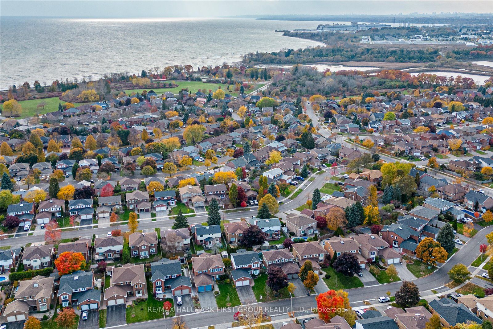 19 Farrow Cres