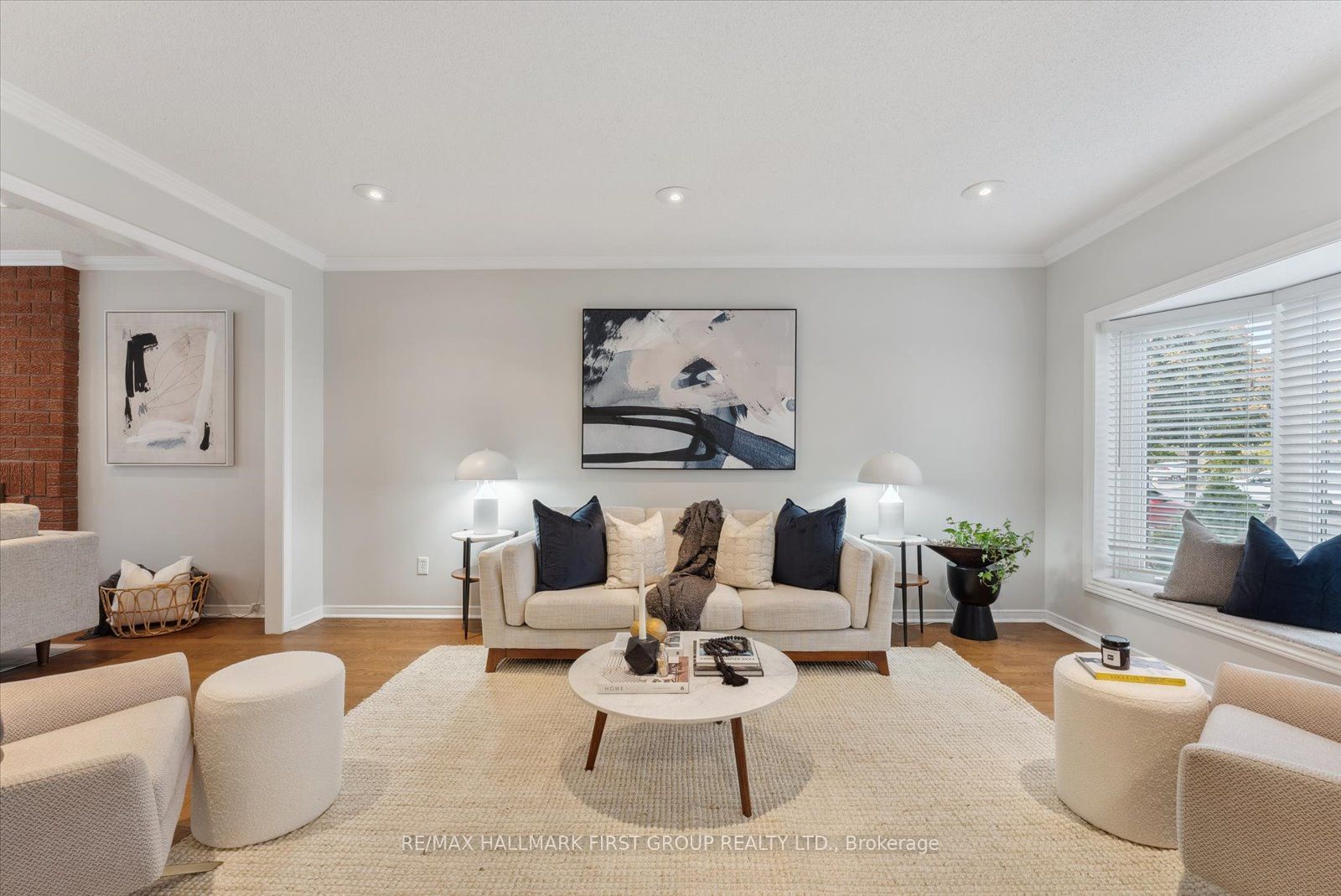 19 Farrow Cres