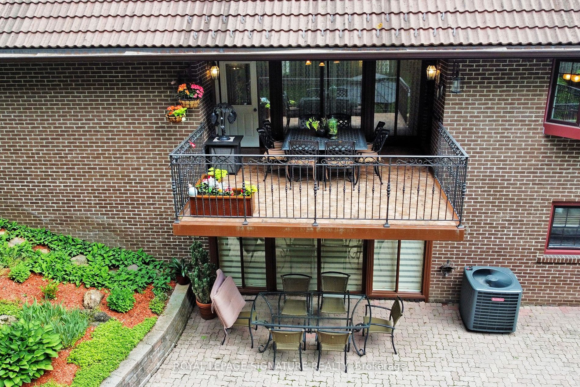 10 Silversand Pl