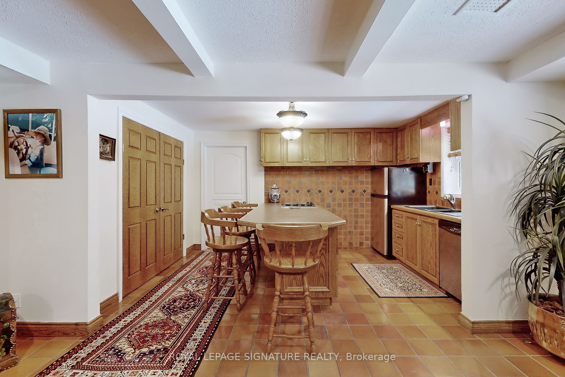 10 Silversand Pl