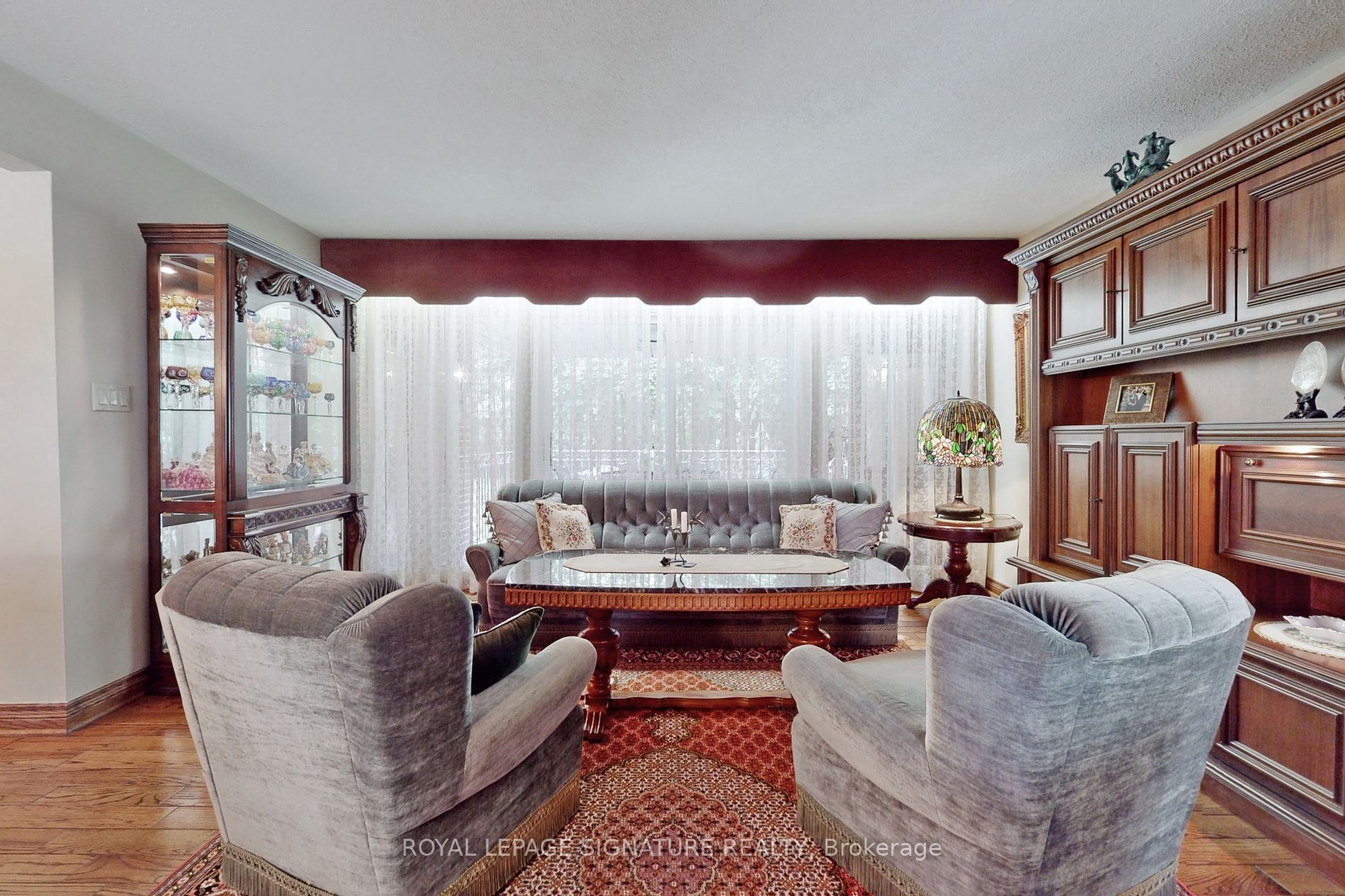 10 Silversand Pl