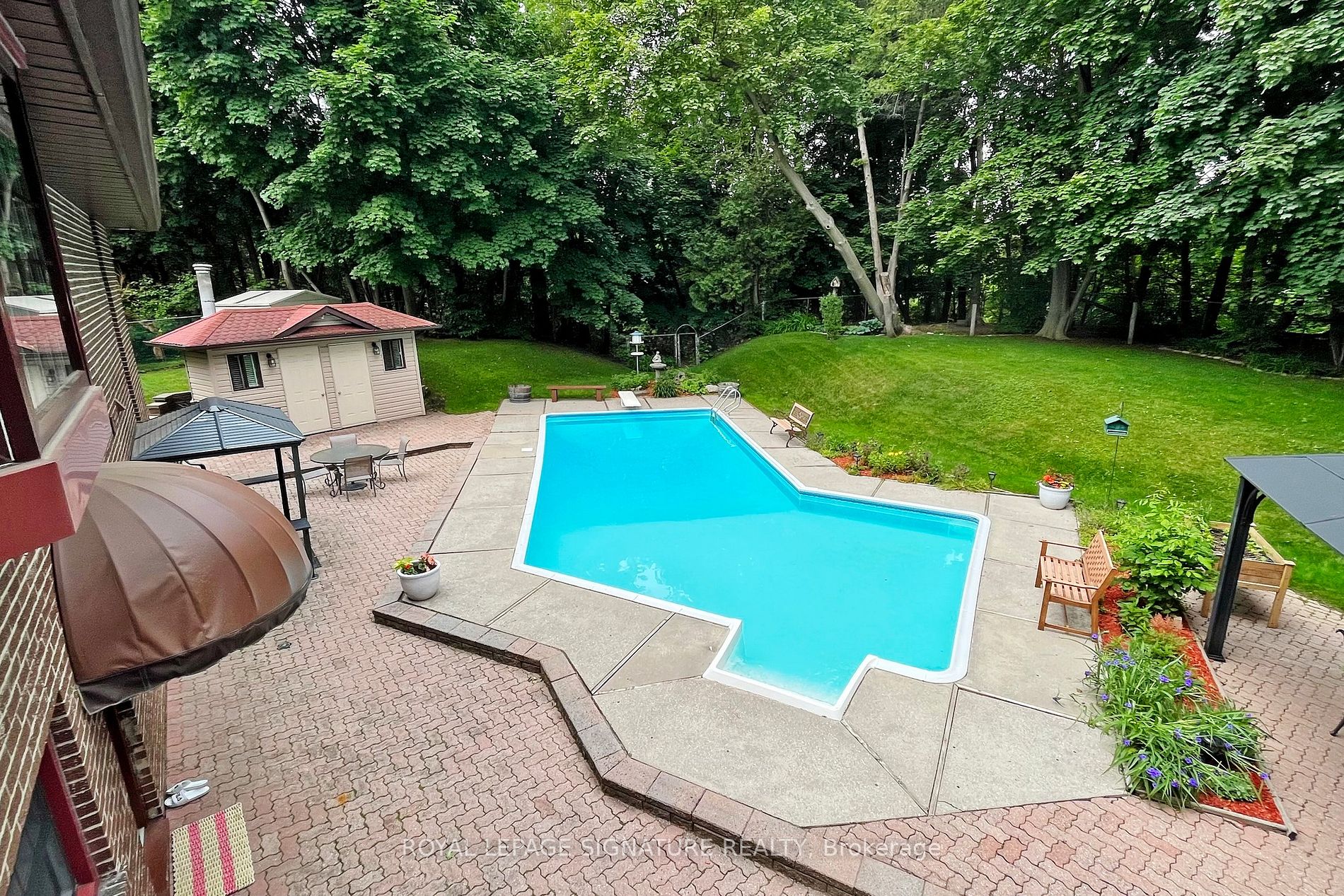10 Silversand Pl