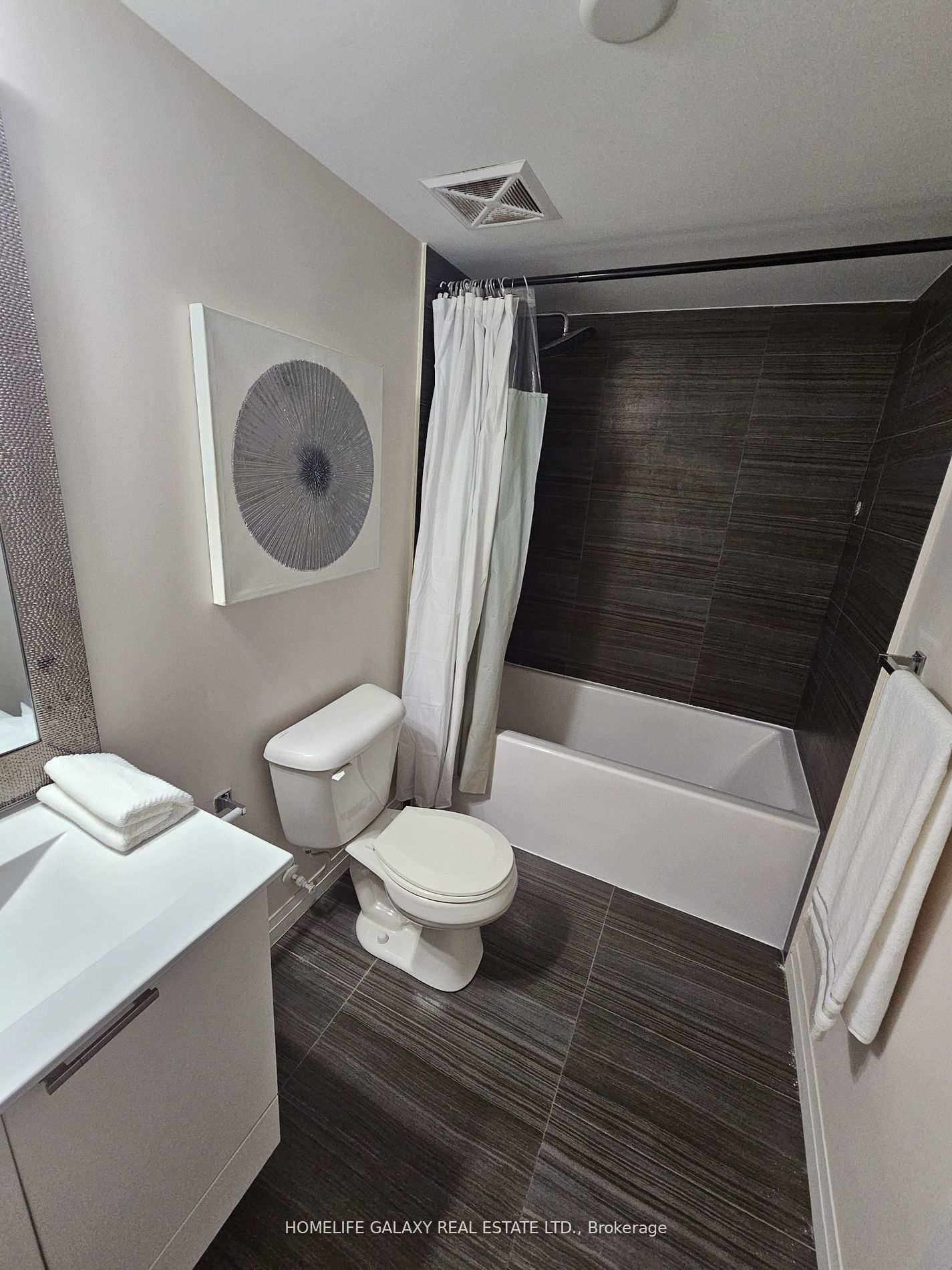 2152 Lawrence Ave E, #607