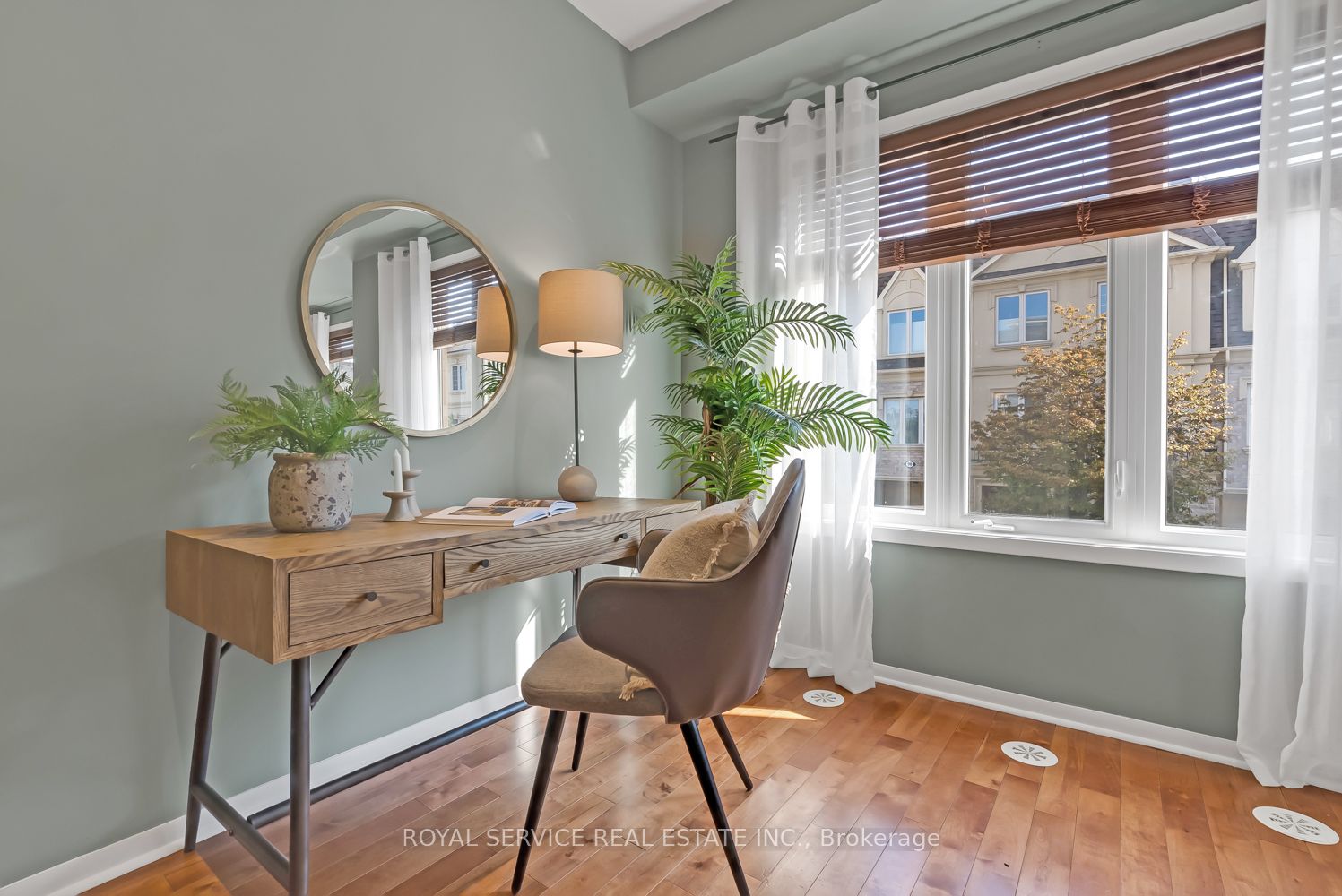 1250 St.Martins Dr, #102