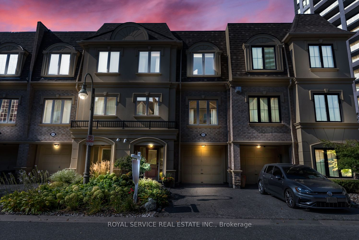 1250 St.Martins Dr, #102