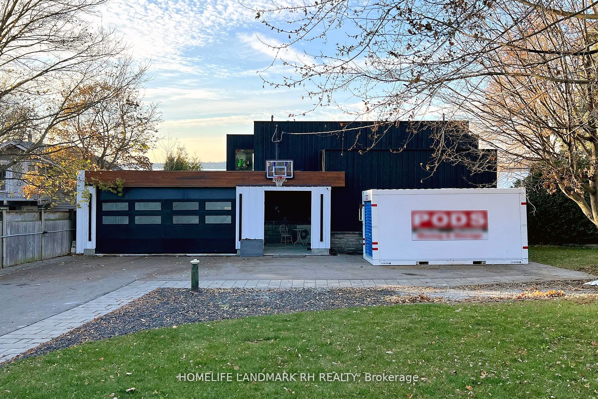 424 Fralicks Beach Rd