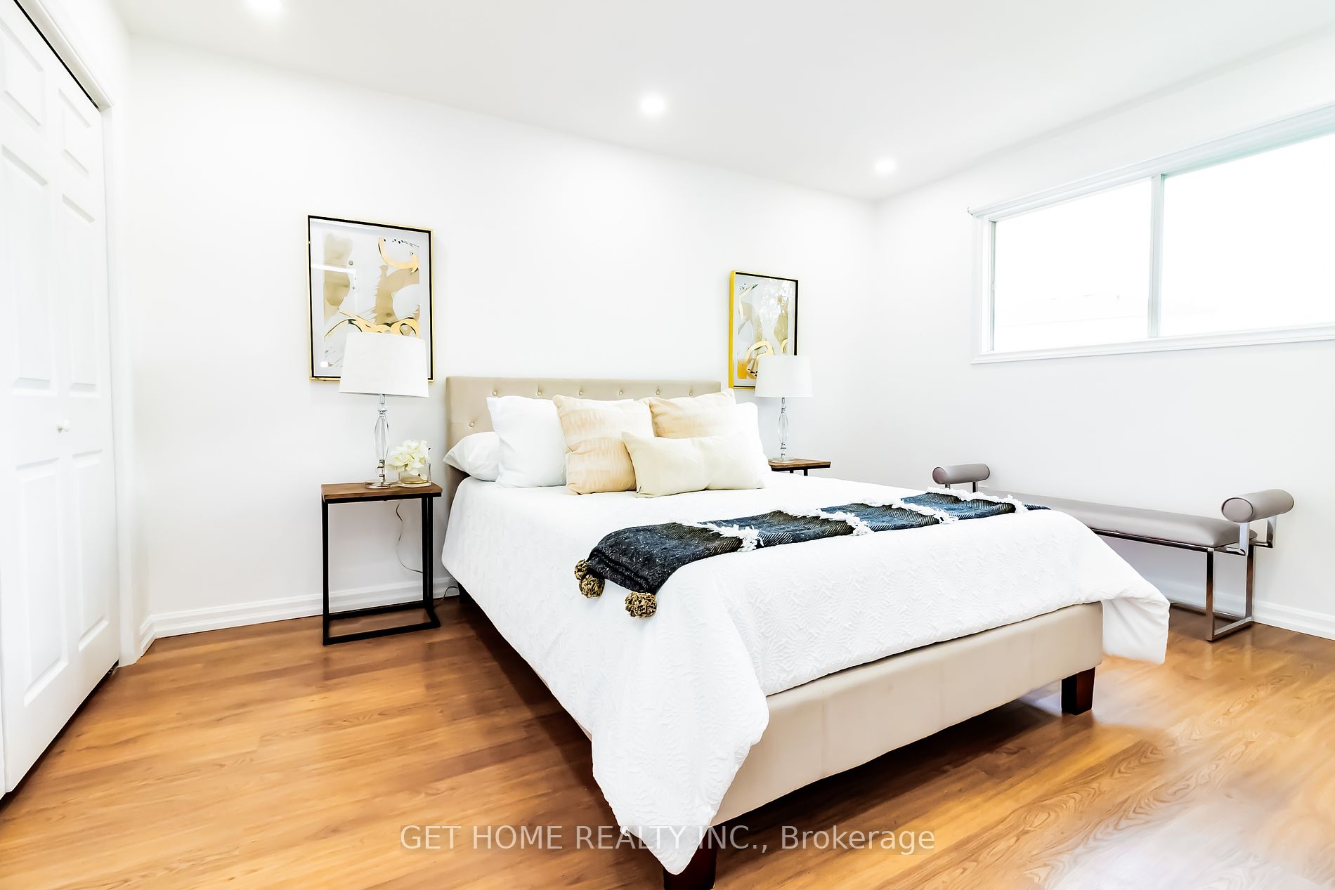 69 Broadlands Crescent