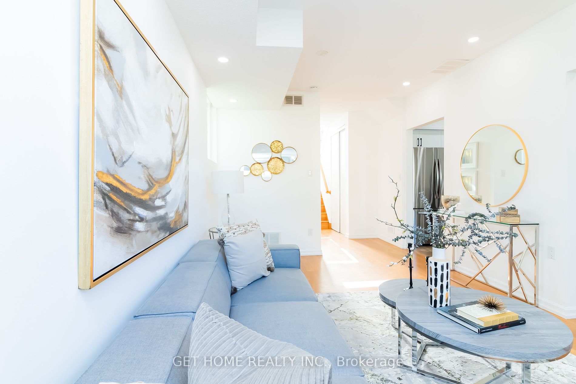 69 Broadlands Crescent