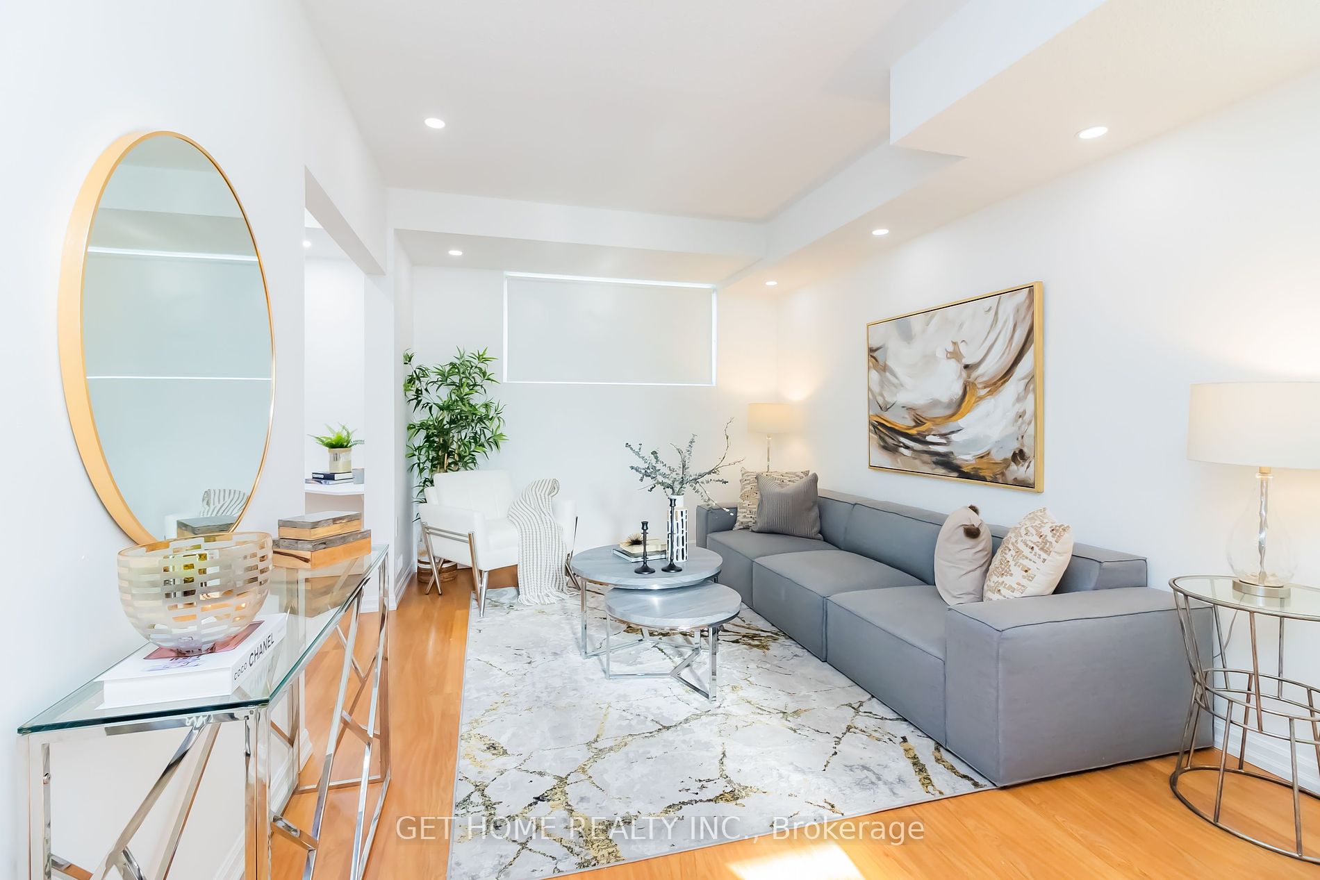 69 Broadlands Crescent