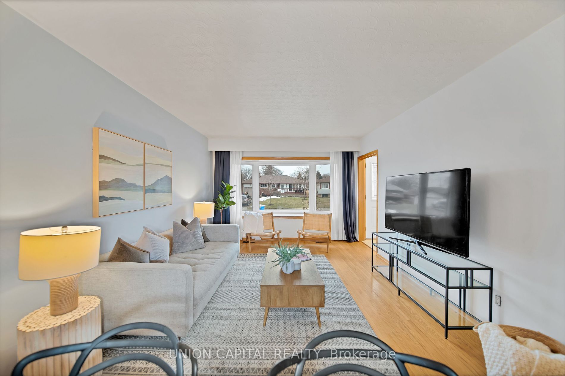 110 Gatineau St, (MLS® E8037214) See this detached house for sale