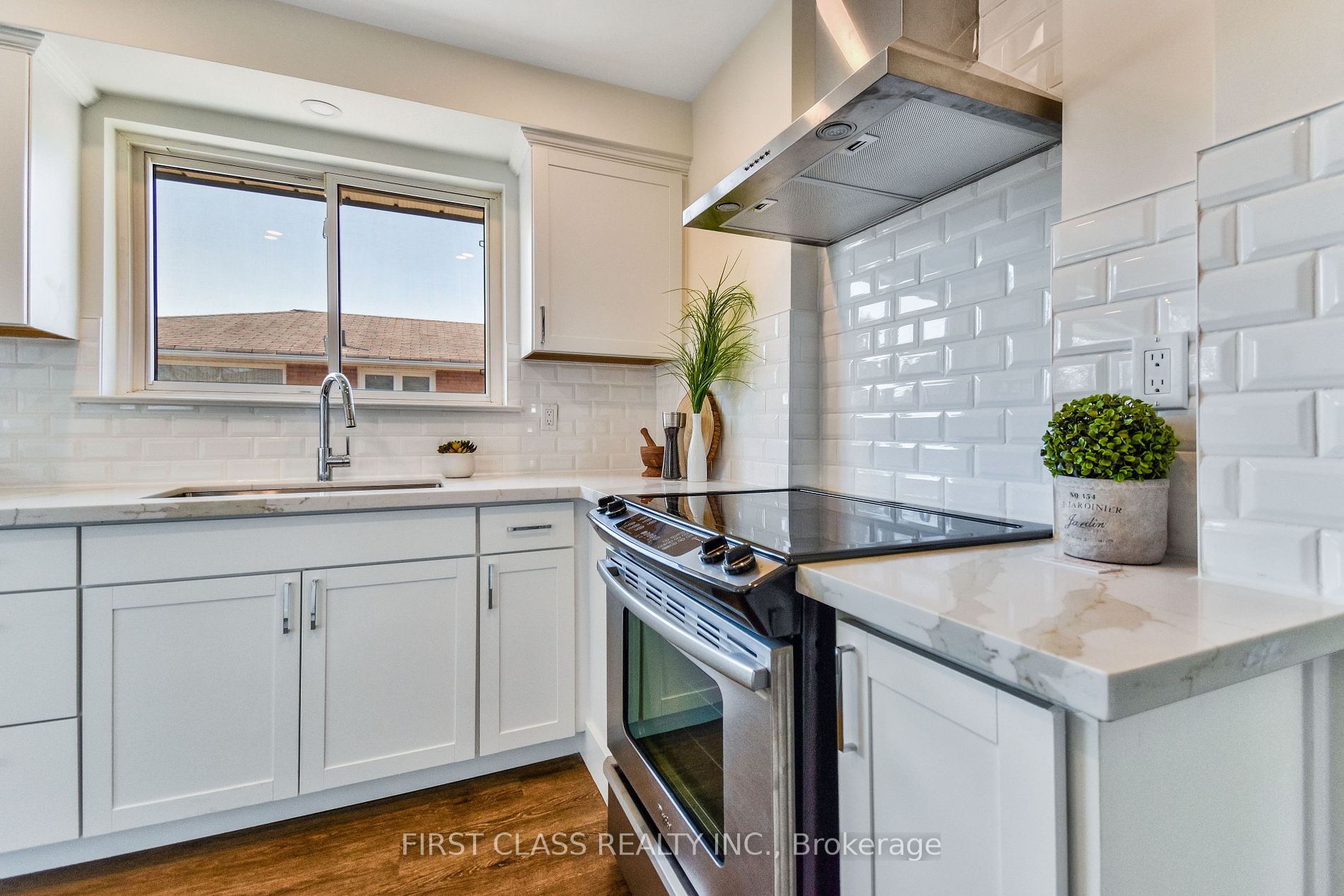 24 Fintona Ave