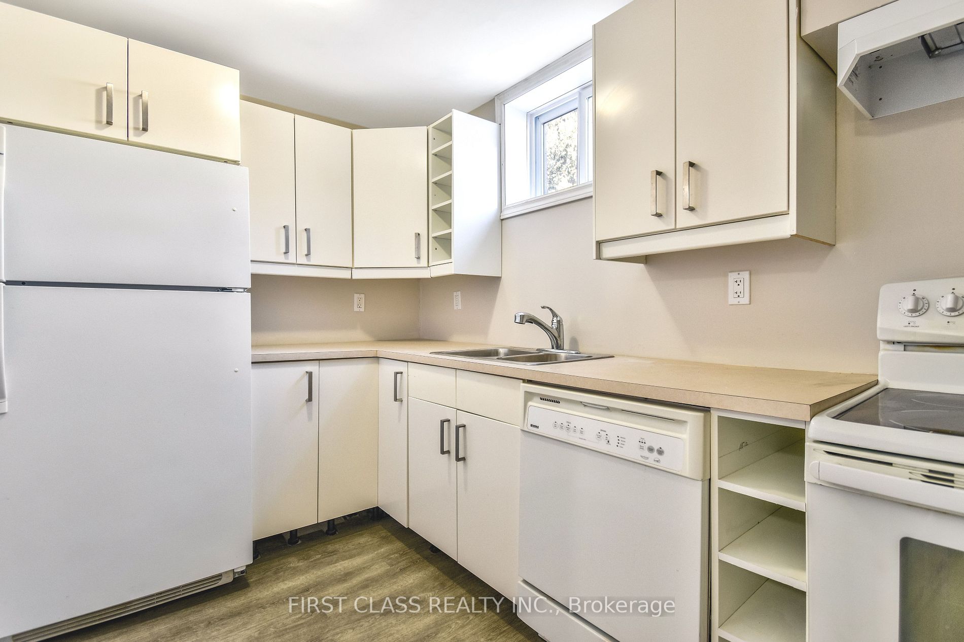 24 Fintona Ave