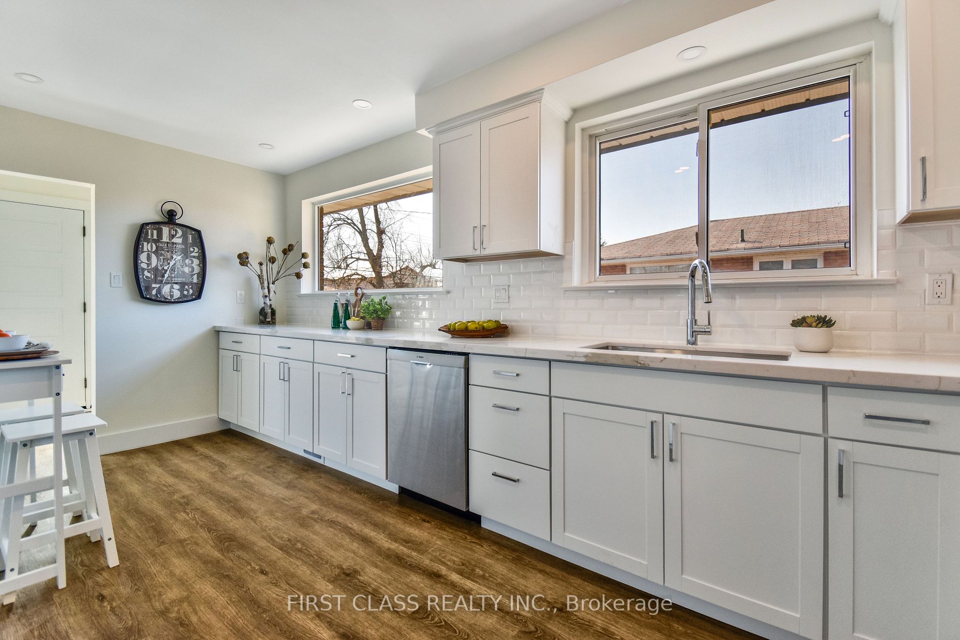 24 Fintona Ave