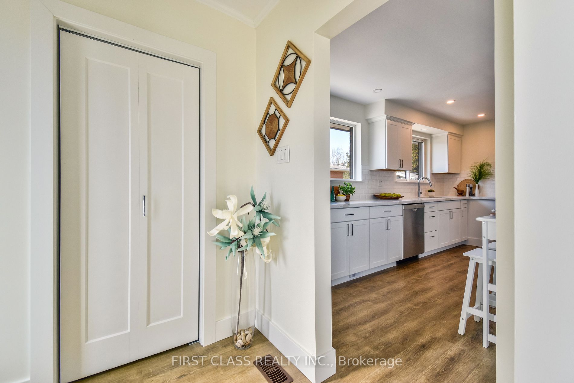 24 Fintona Ave