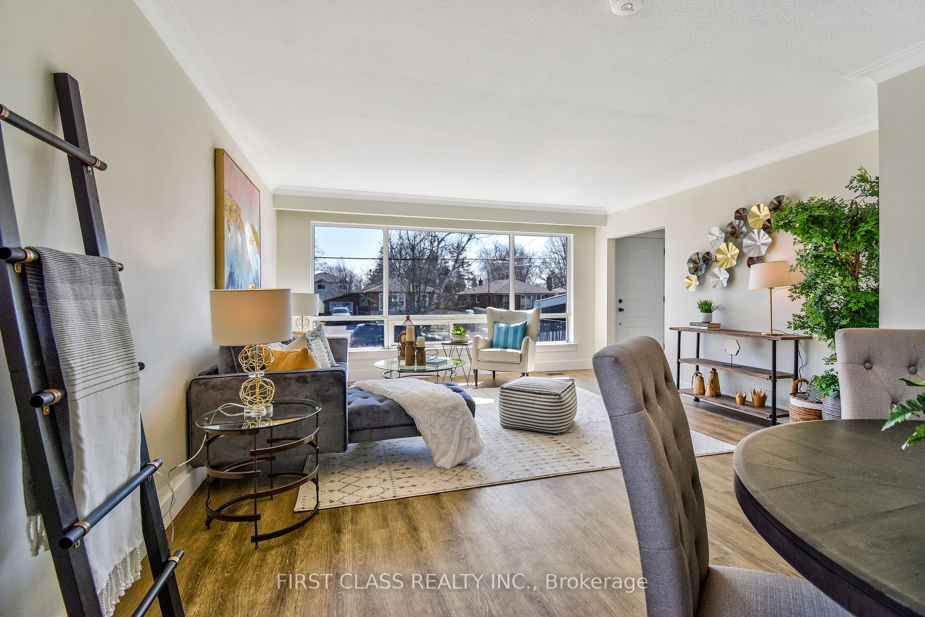 24 Fintona Ave
