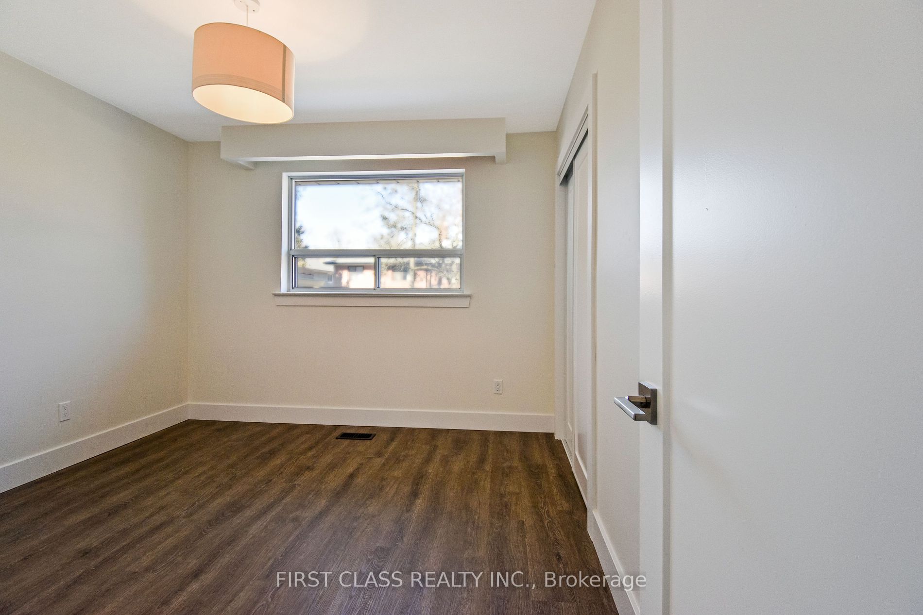 24 Fintona Ave