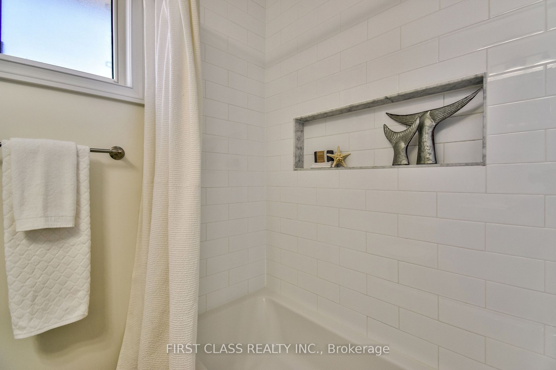 24 Fintona Ave