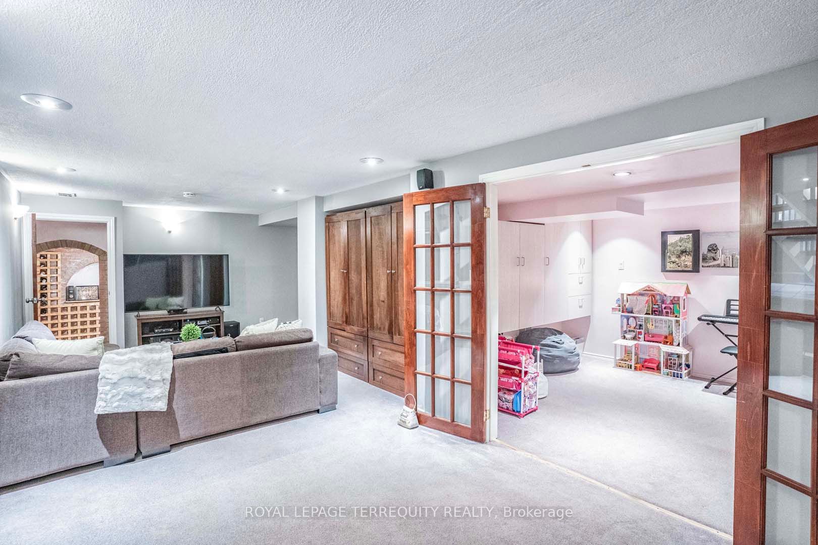40 Catalina Drive