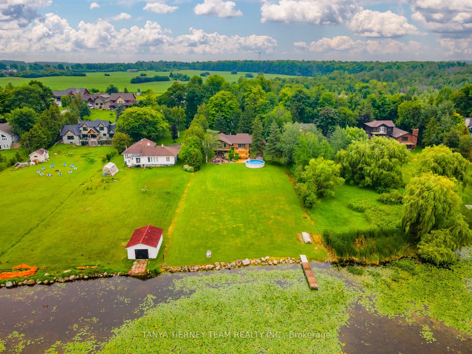 228 Summit Dr