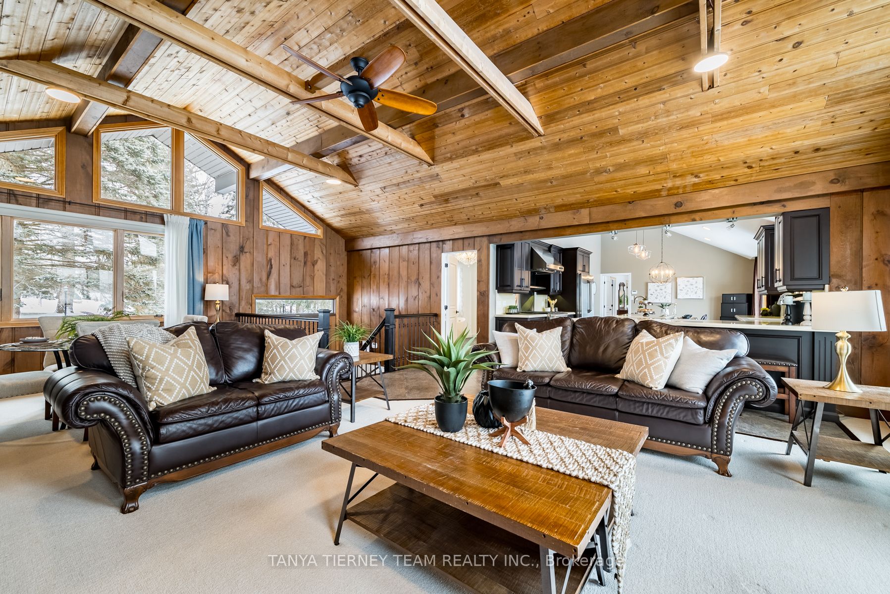 228 Summit Dr