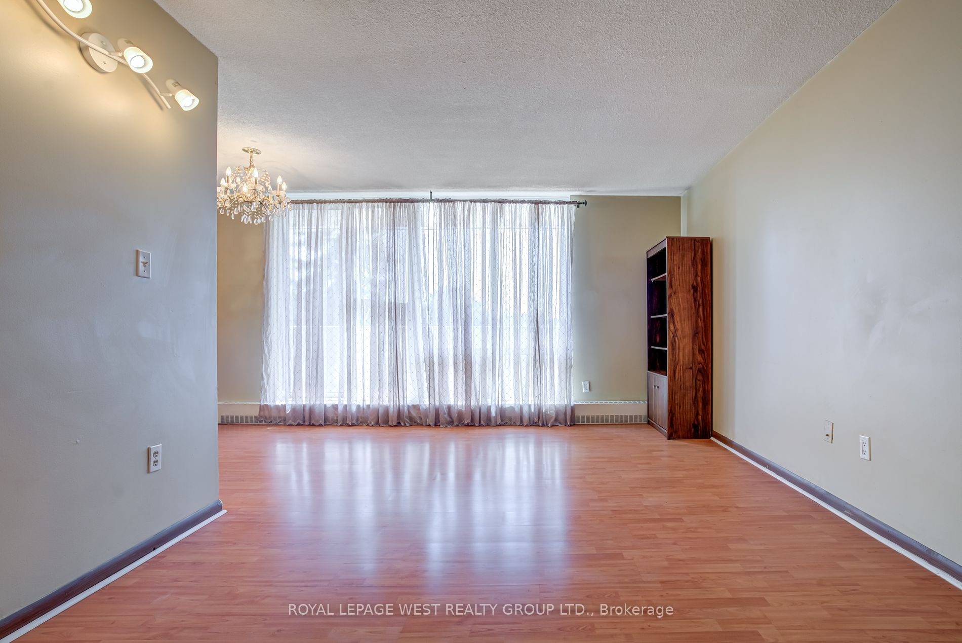 1250 Bridletowne Circ S, #211