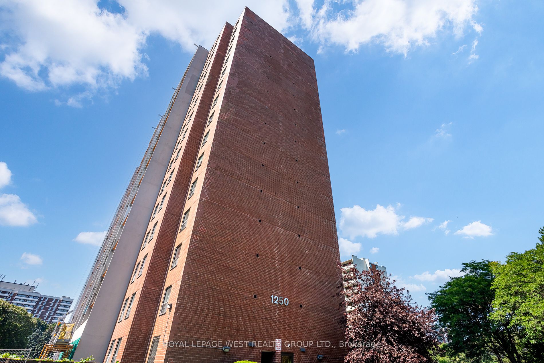1250 Bridletowne Circ S, #211