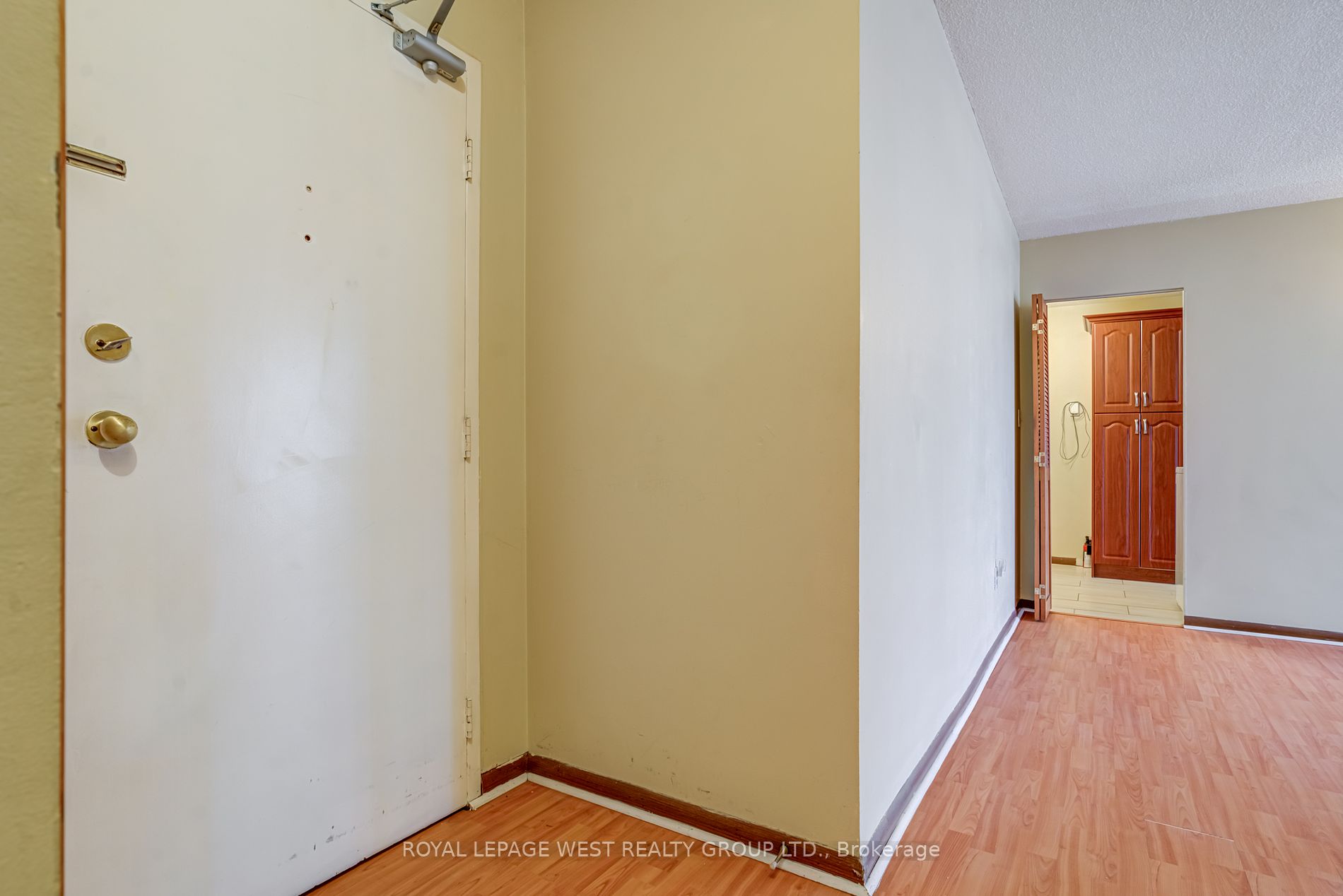 1250 Bridletowne Circ S, #211