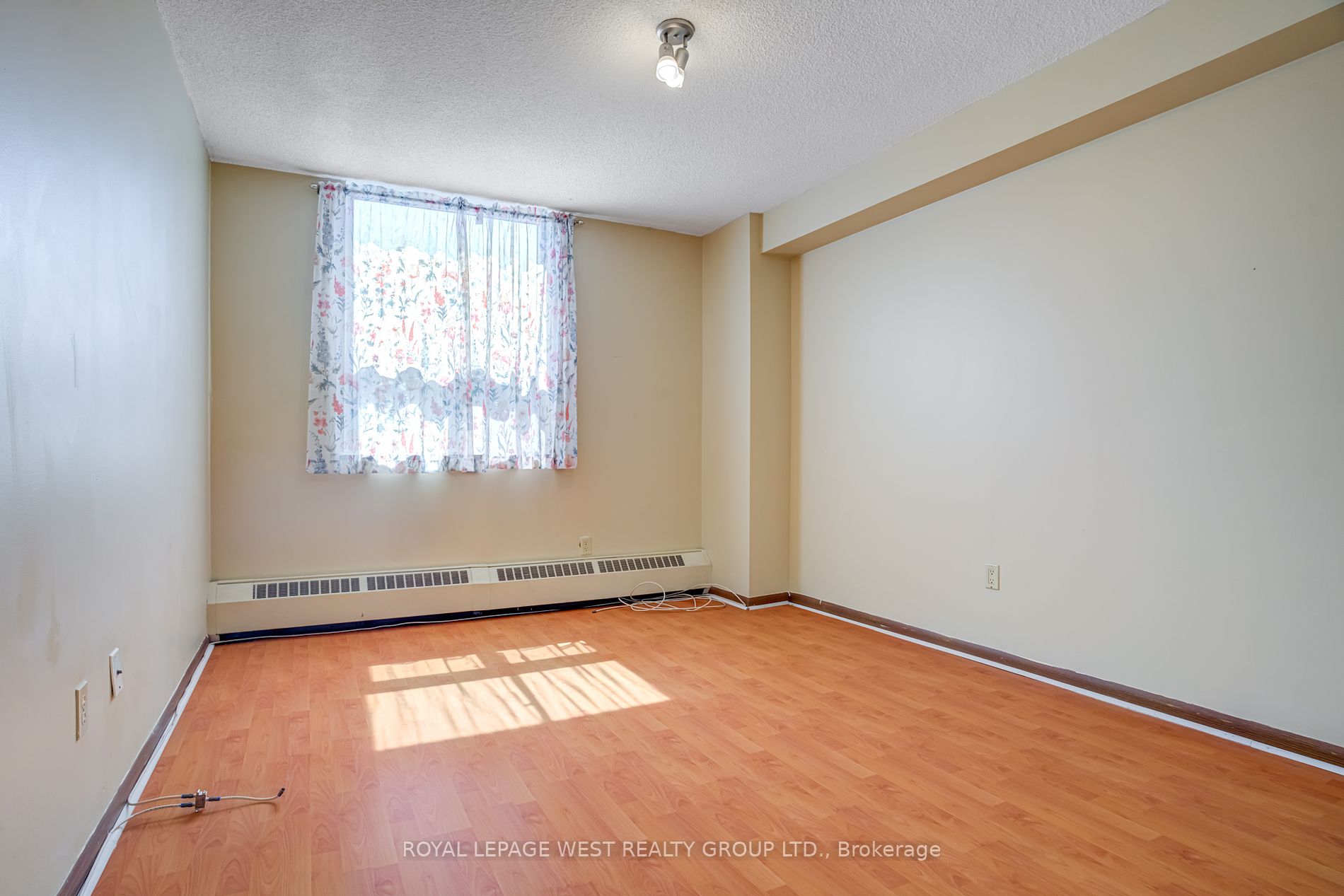 1250 Bridletowne Circ S, #211