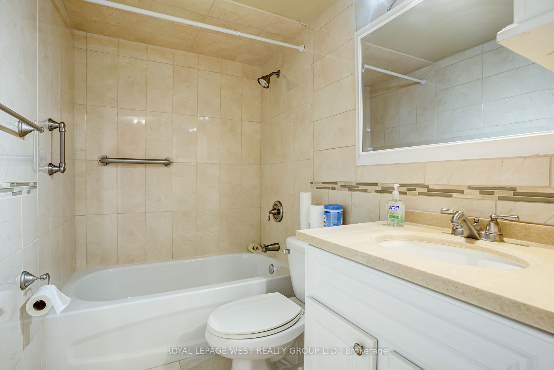 1250 Bridletowne Circ S, #211