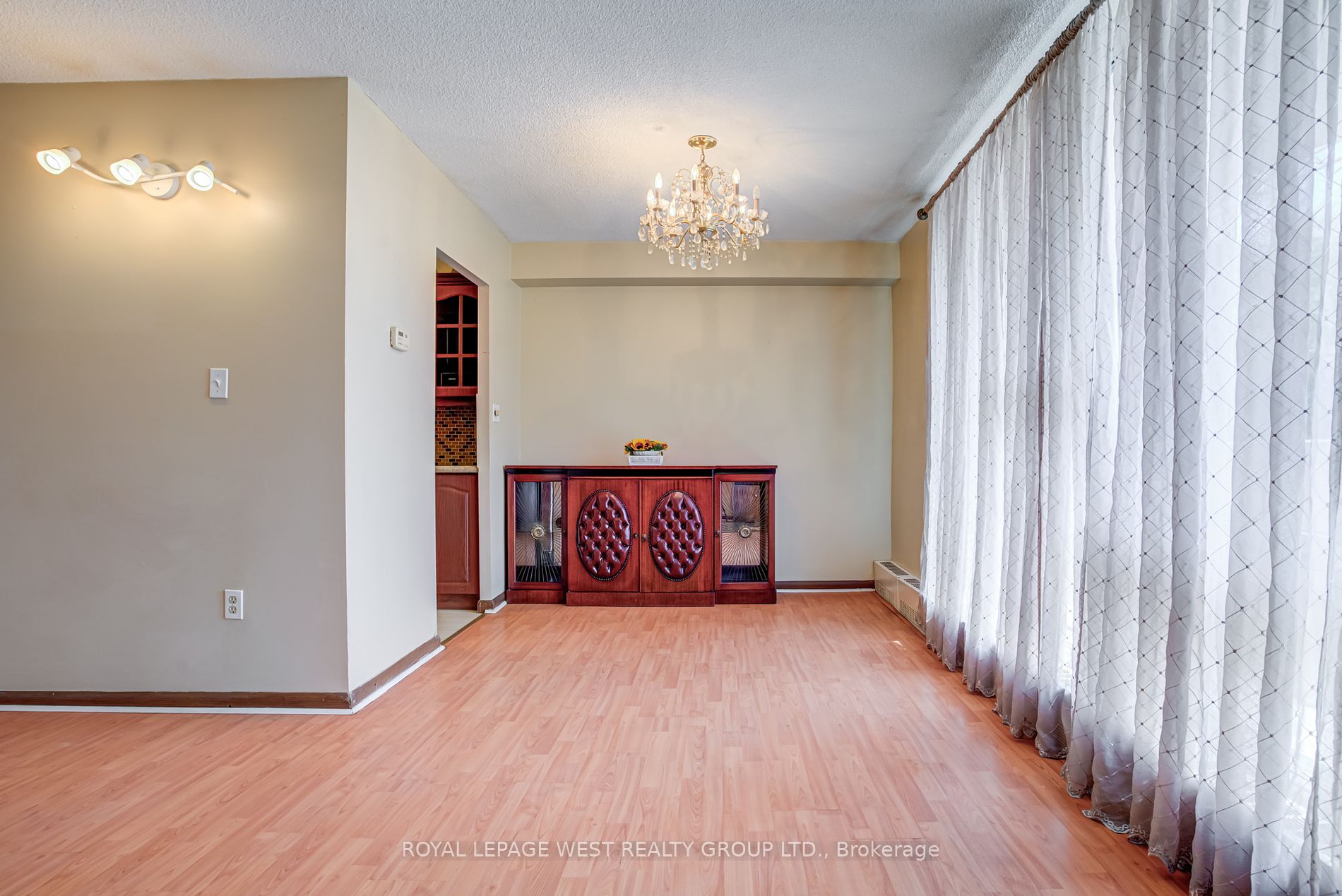 1250 Bridletowne Circ S, #211