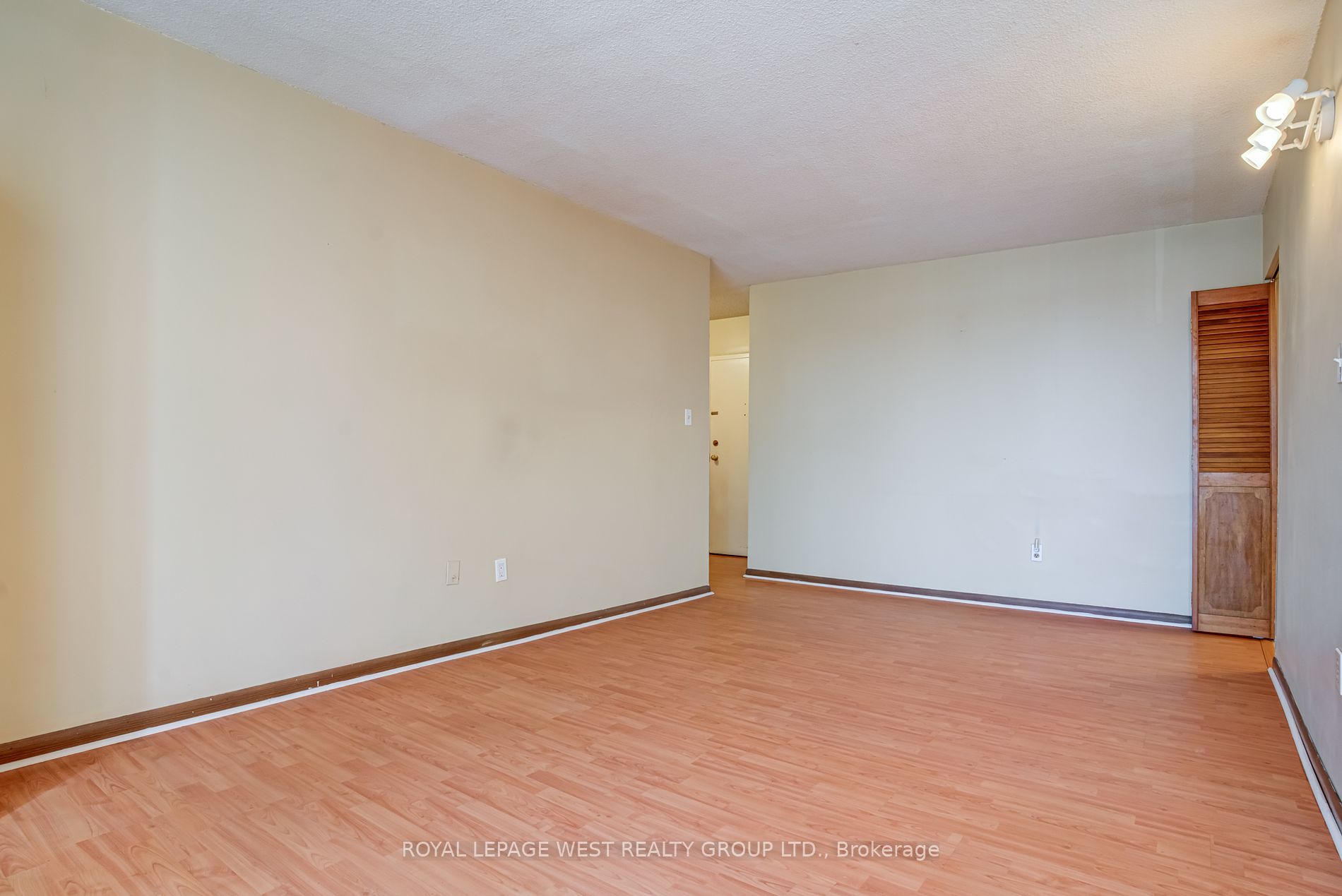 1250 Bridletowne Circ S, #211
