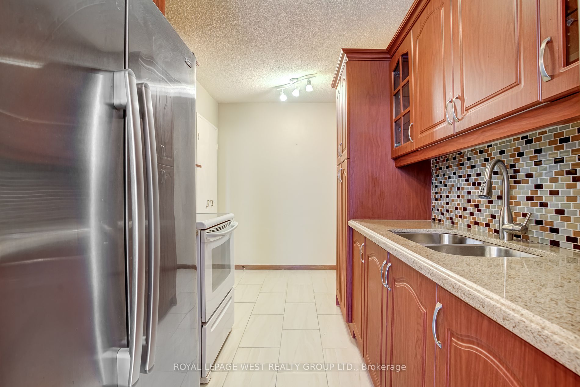 1250 Bridletowne Circ S, #211