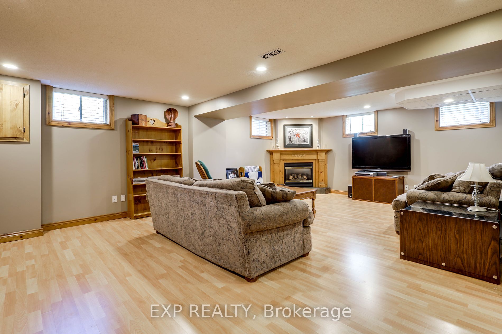 53 Georgina Dr