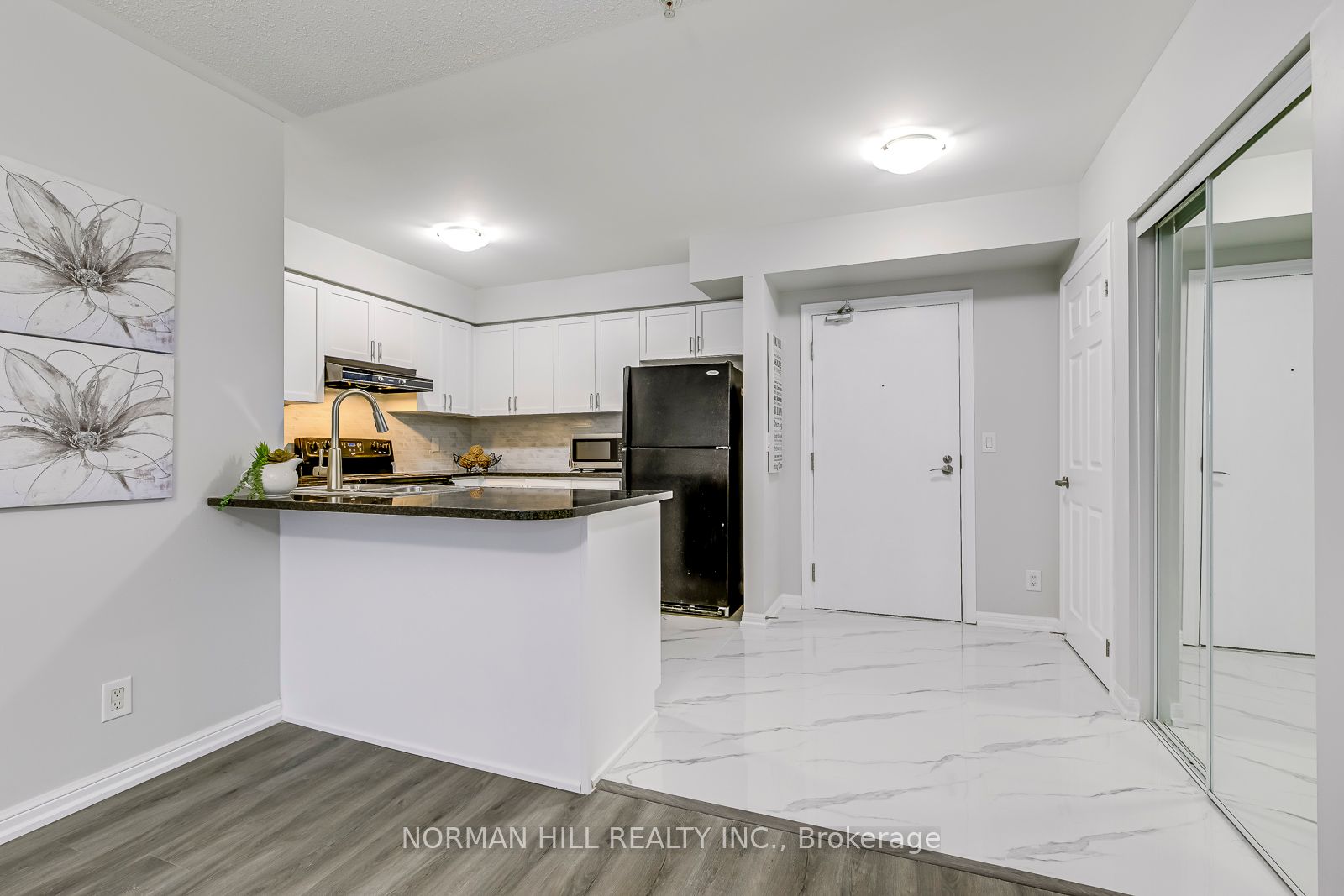 60 Mendelssohn Street, #104