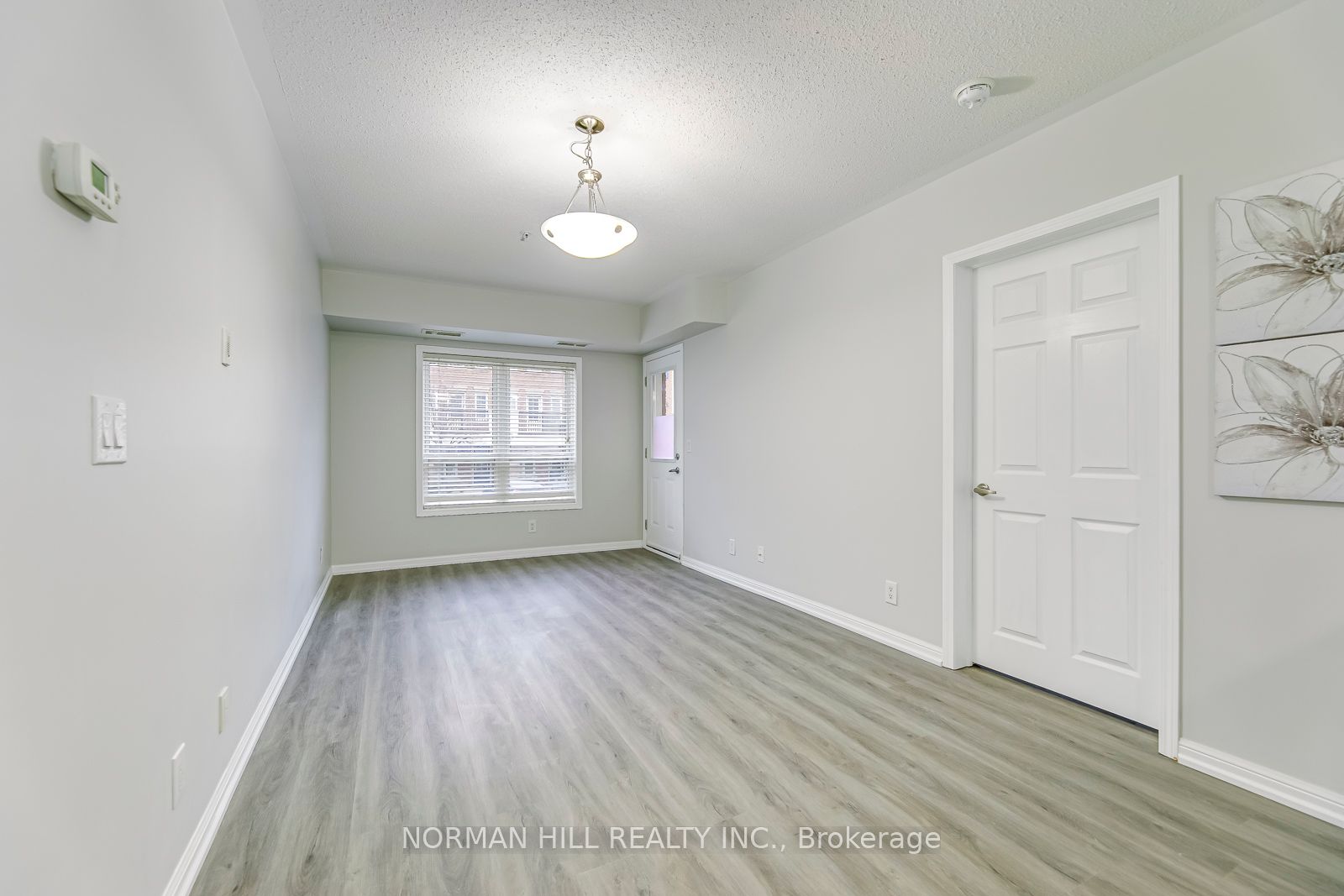 60 Mendelssohn Street, #104