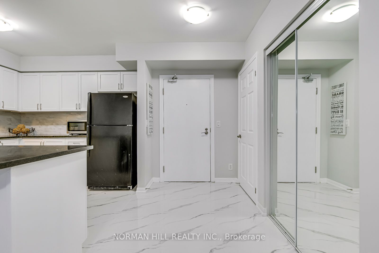 60 Mendelssohn Street, #104