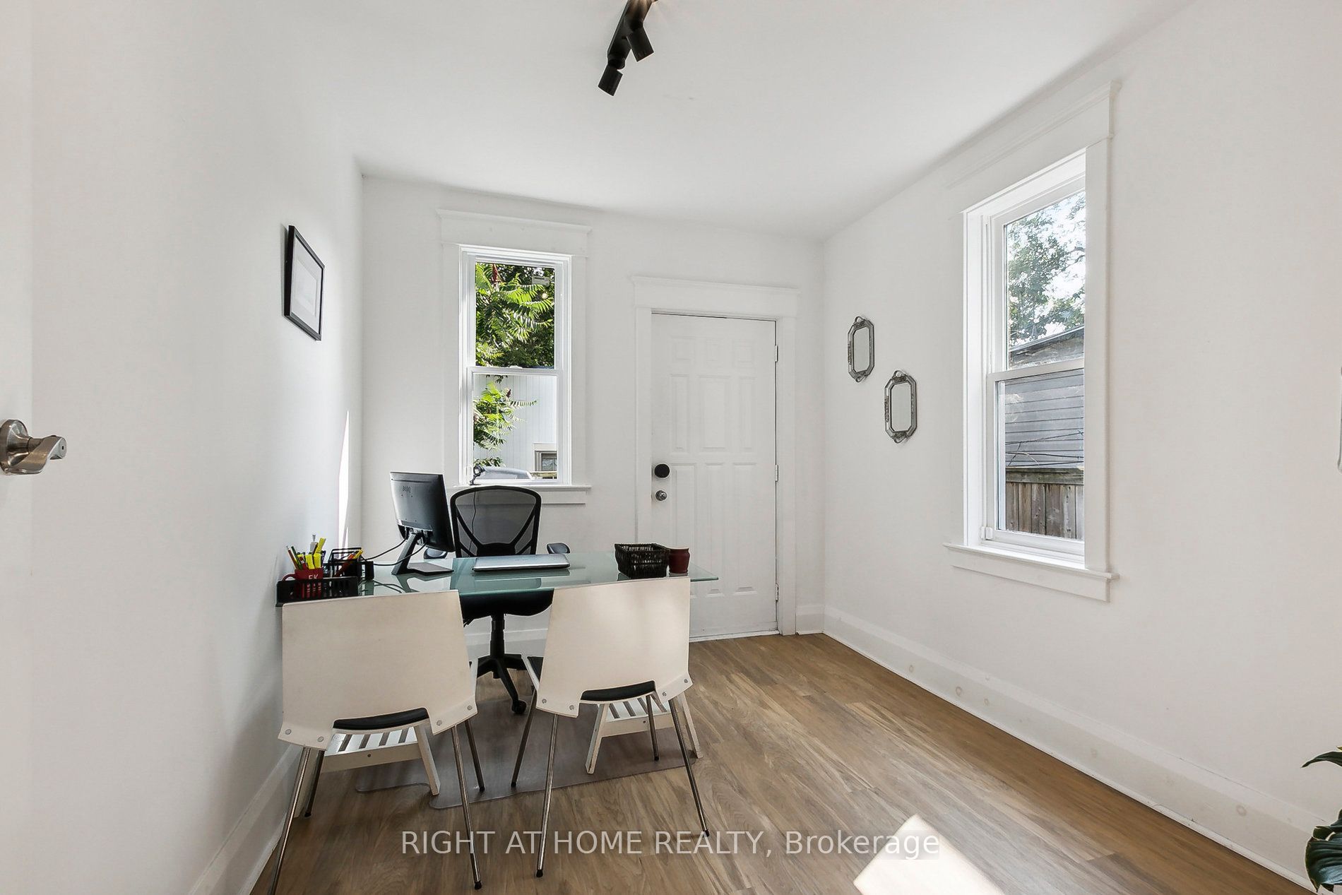 1055 Woodbine Avenue