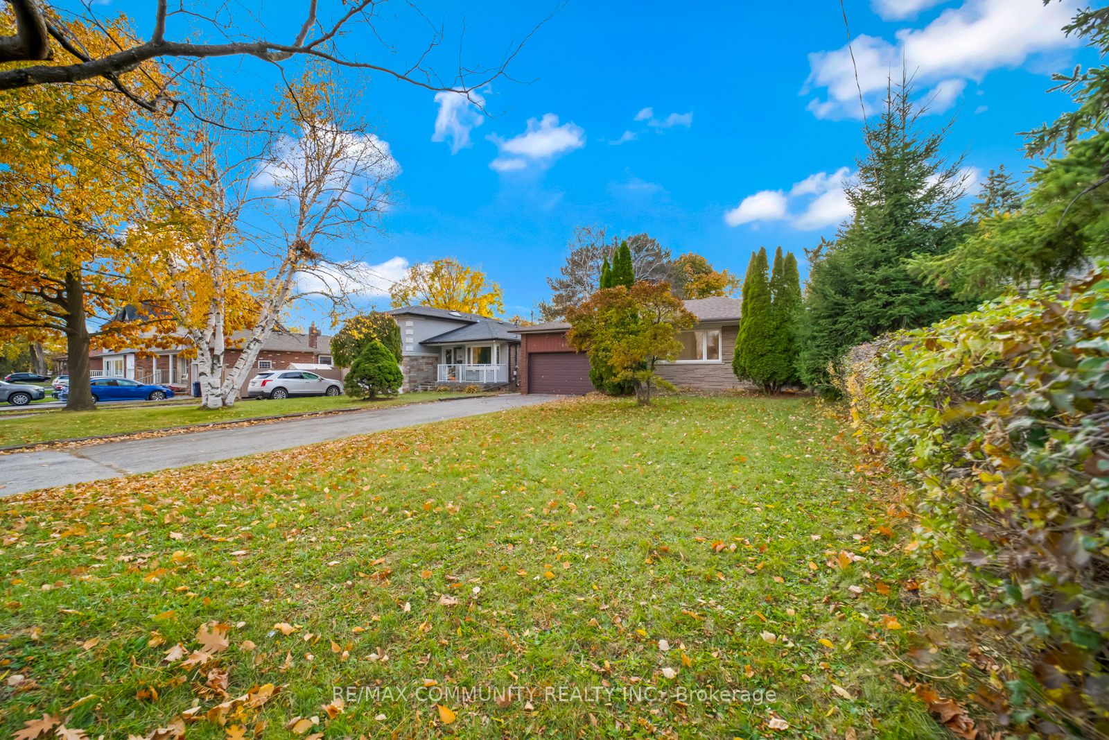 740 Meadowvale Rd