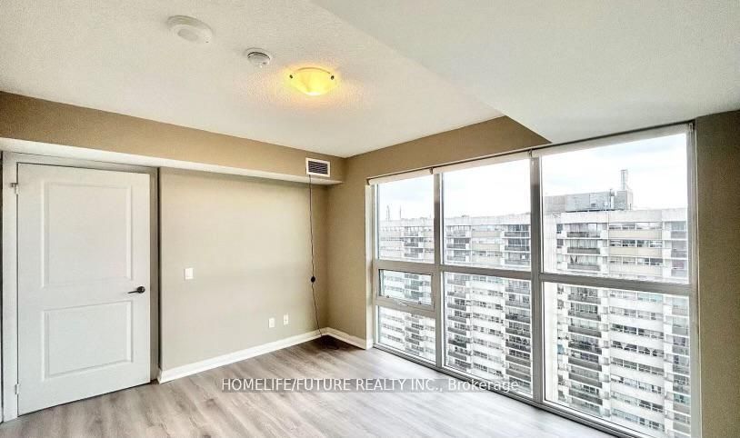 30 Meadowglen Pl, #1902