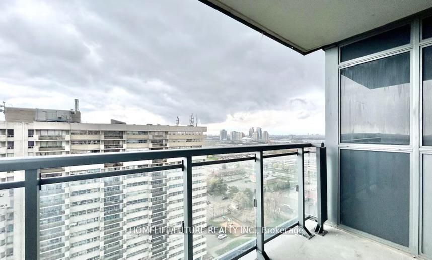 30 Meadowglen Pl, #1902