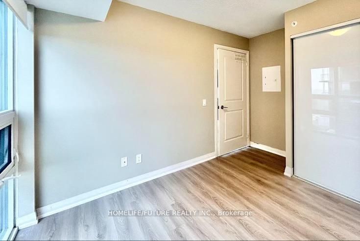 30 Meadowglen Pl, #1902