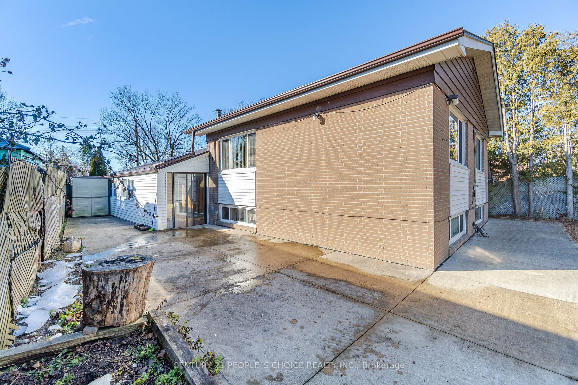 8 Bonnechere Crescent