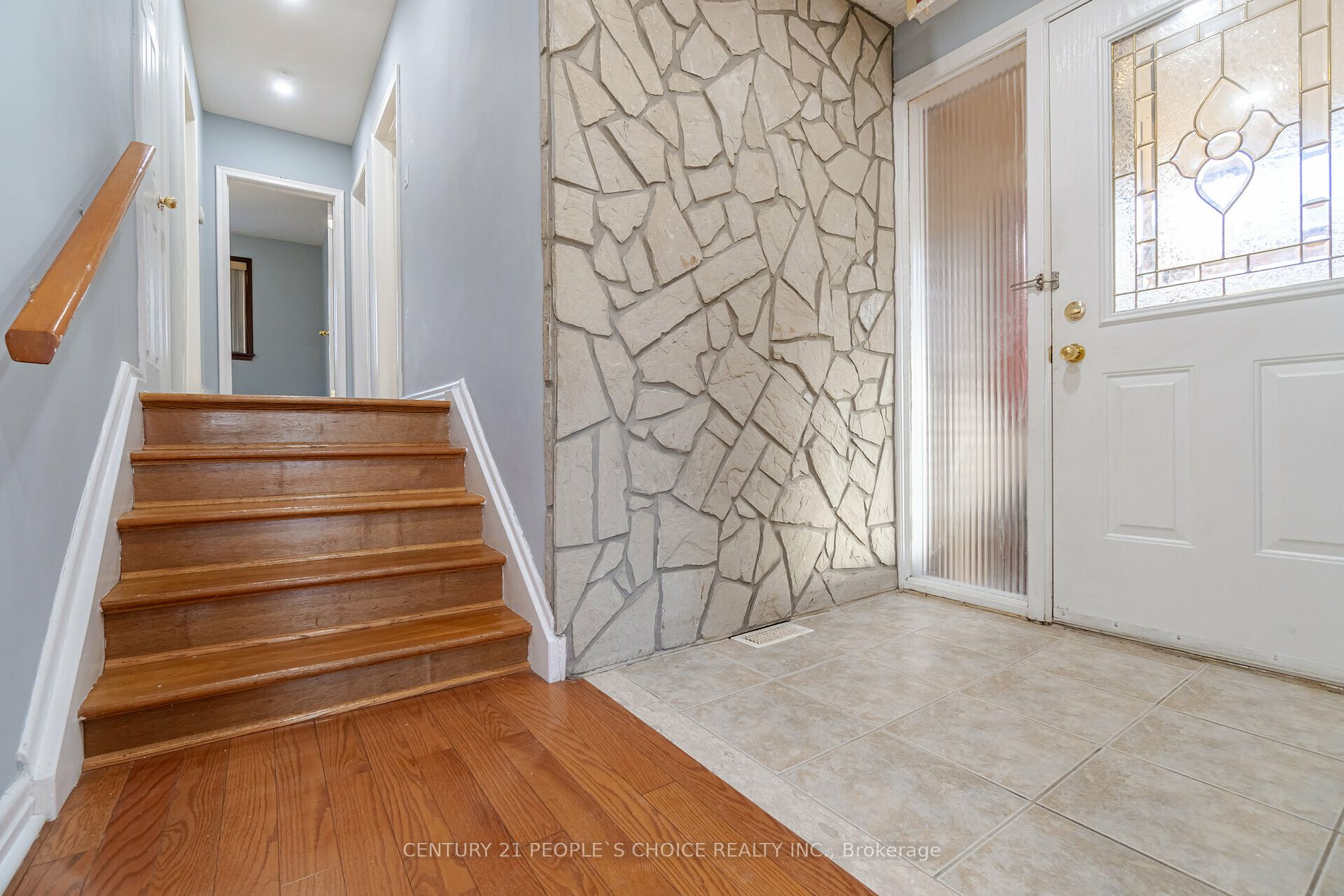8 Bonnechere Crescent