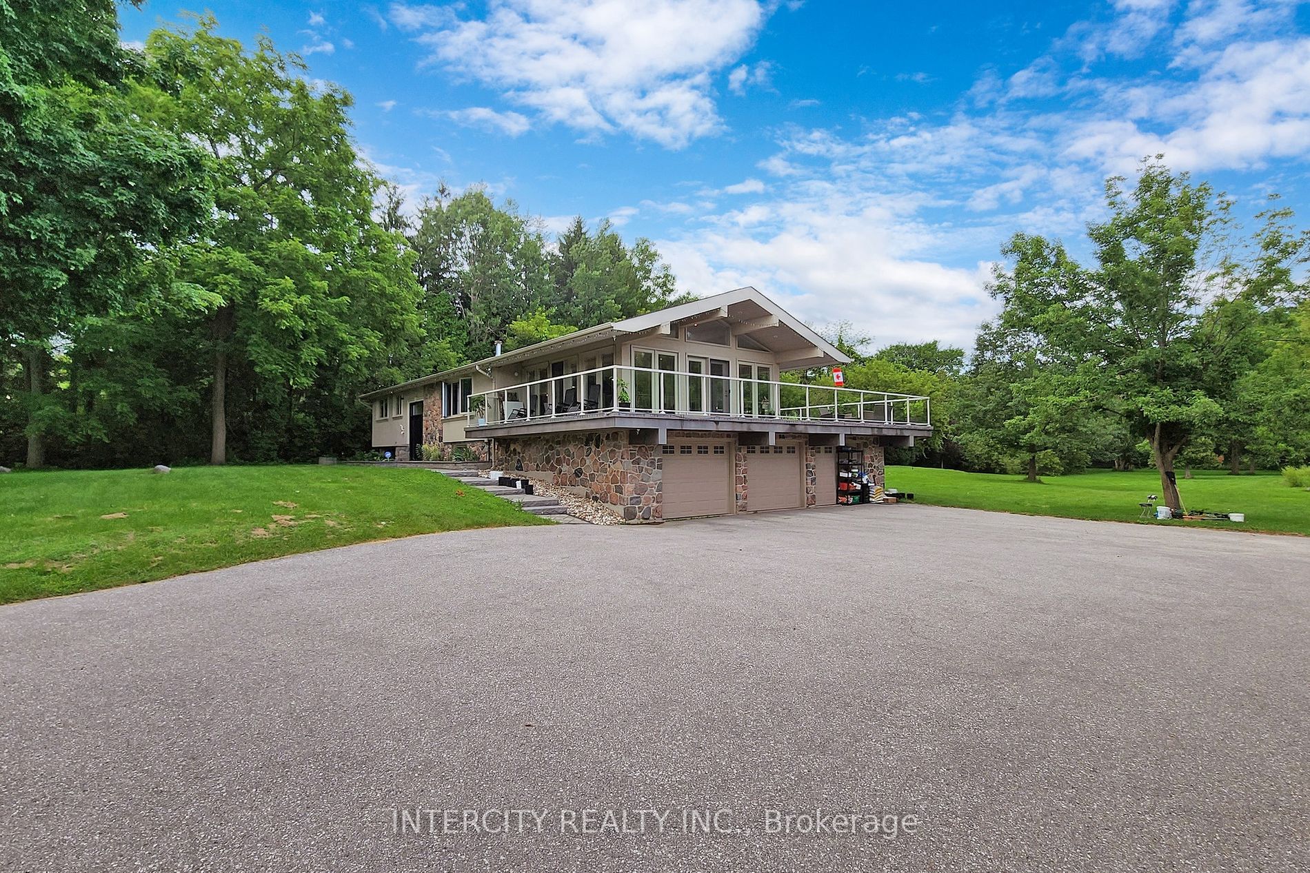 3505 Cochrane Street