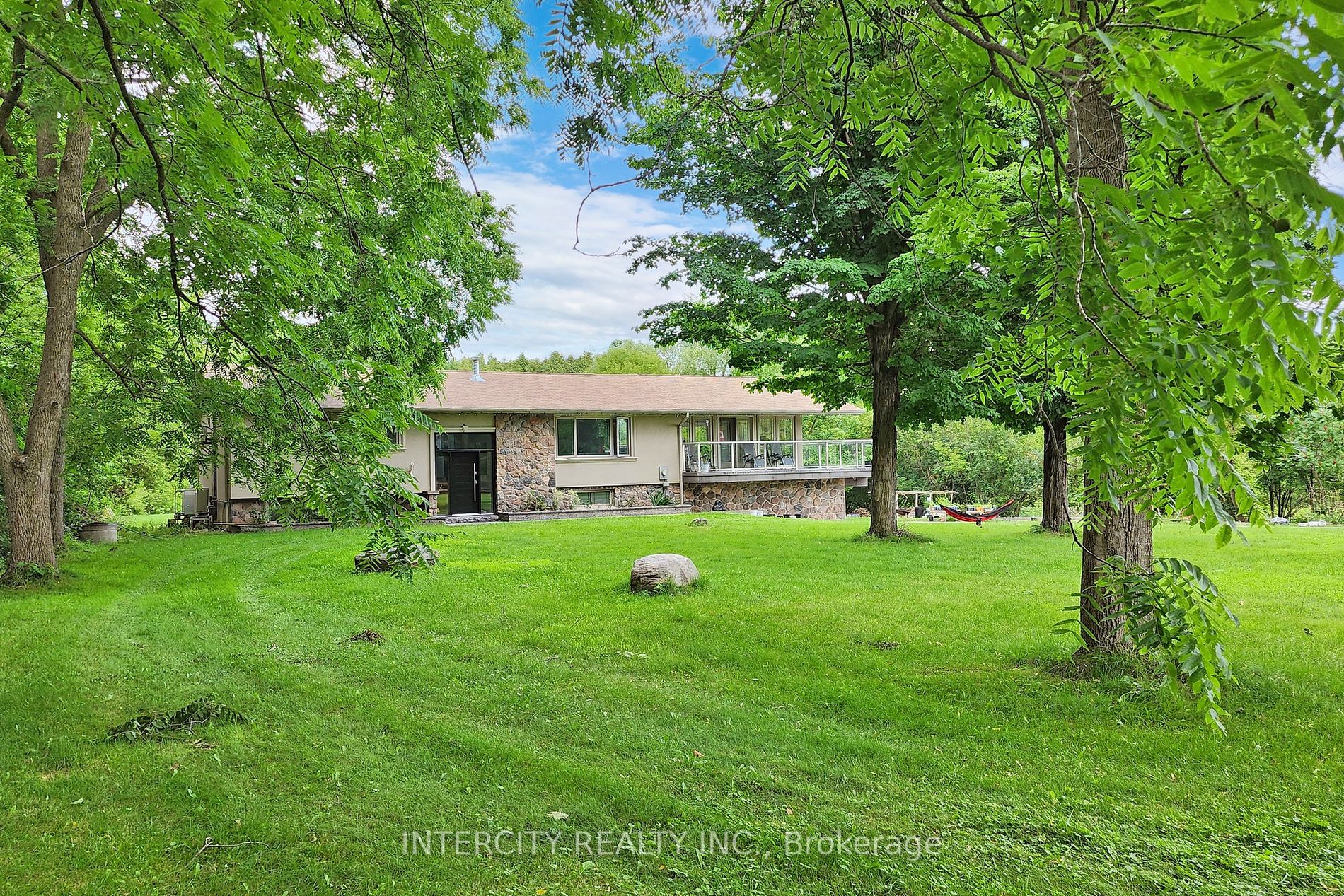 3505 Cochrane Street