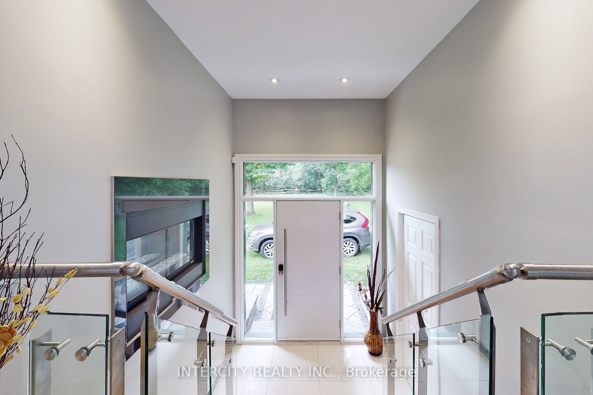 3505 Cochrane Street
