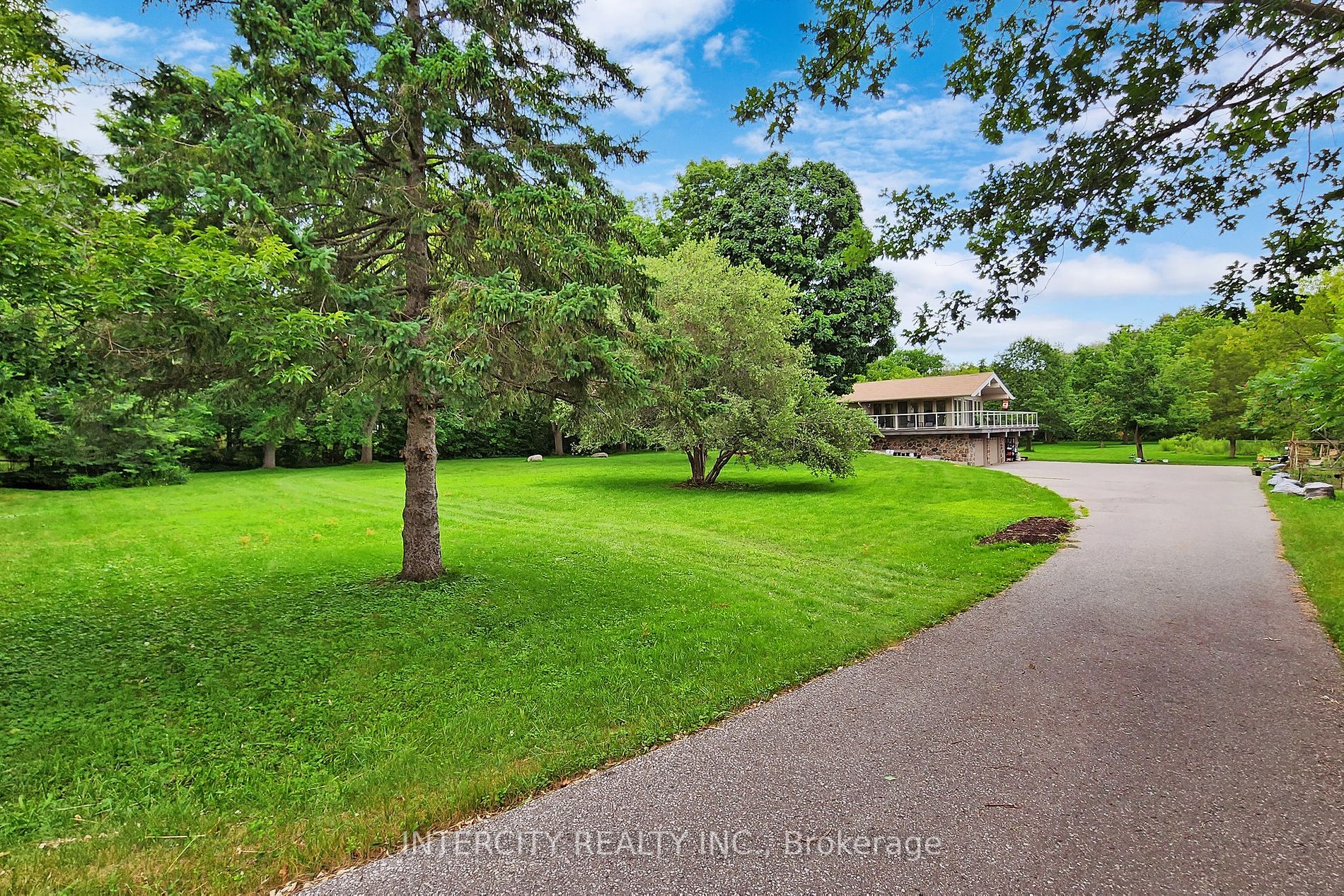 3505 Cochrane Street