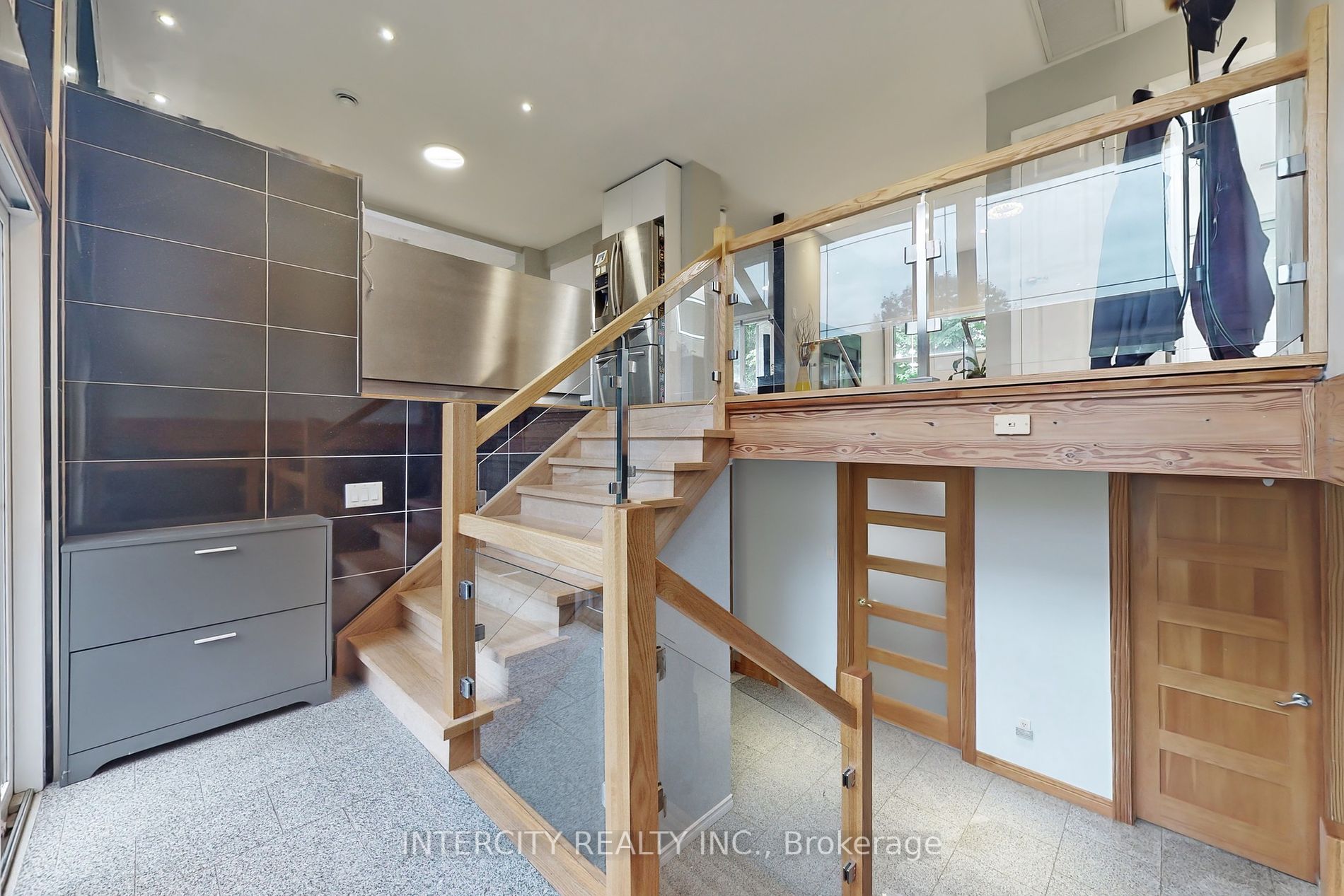 3505 Cochrane Street
