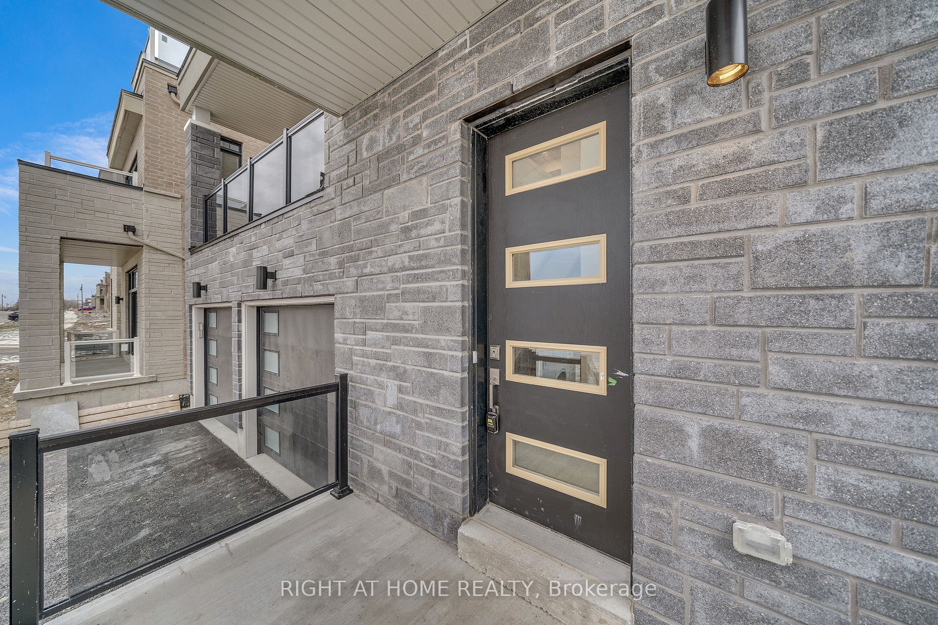 275 Port Darlington Road