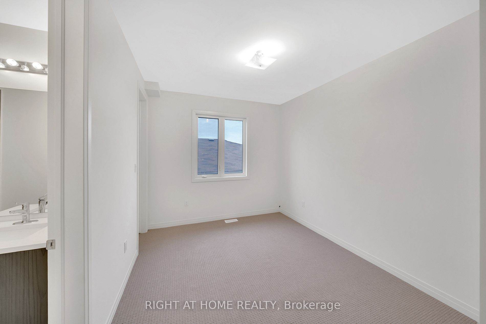 275 Port Darlington Road